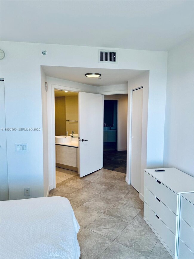 Building Photo - 4250 Biscayne Blvd