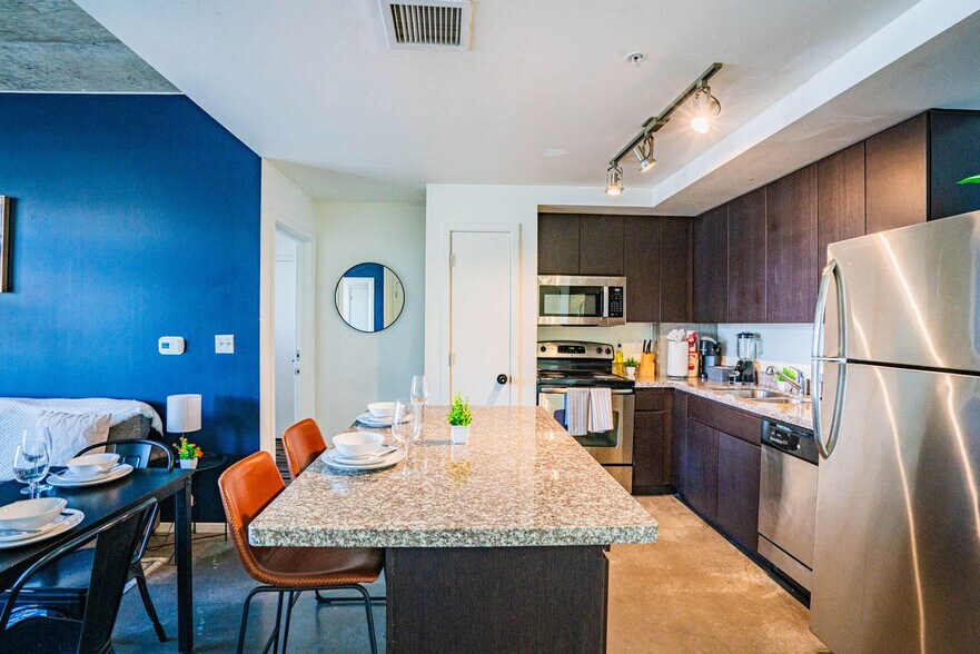 Building Photo - 915 N 4th St