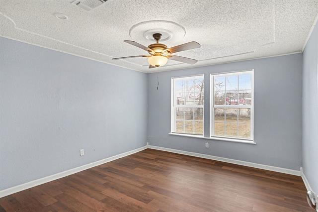 Building Photo - 5421 Buchanan St