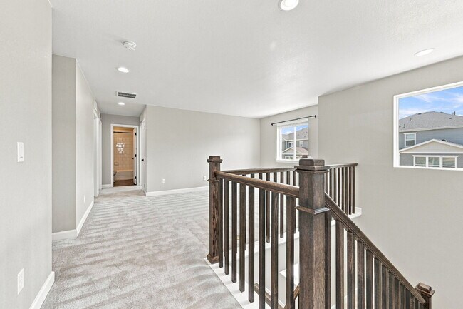 Building Photo - $2,940.95 with $300 off for the first month's rent, 3 Beds - 3 Baths, Single Family Home in Erie ...