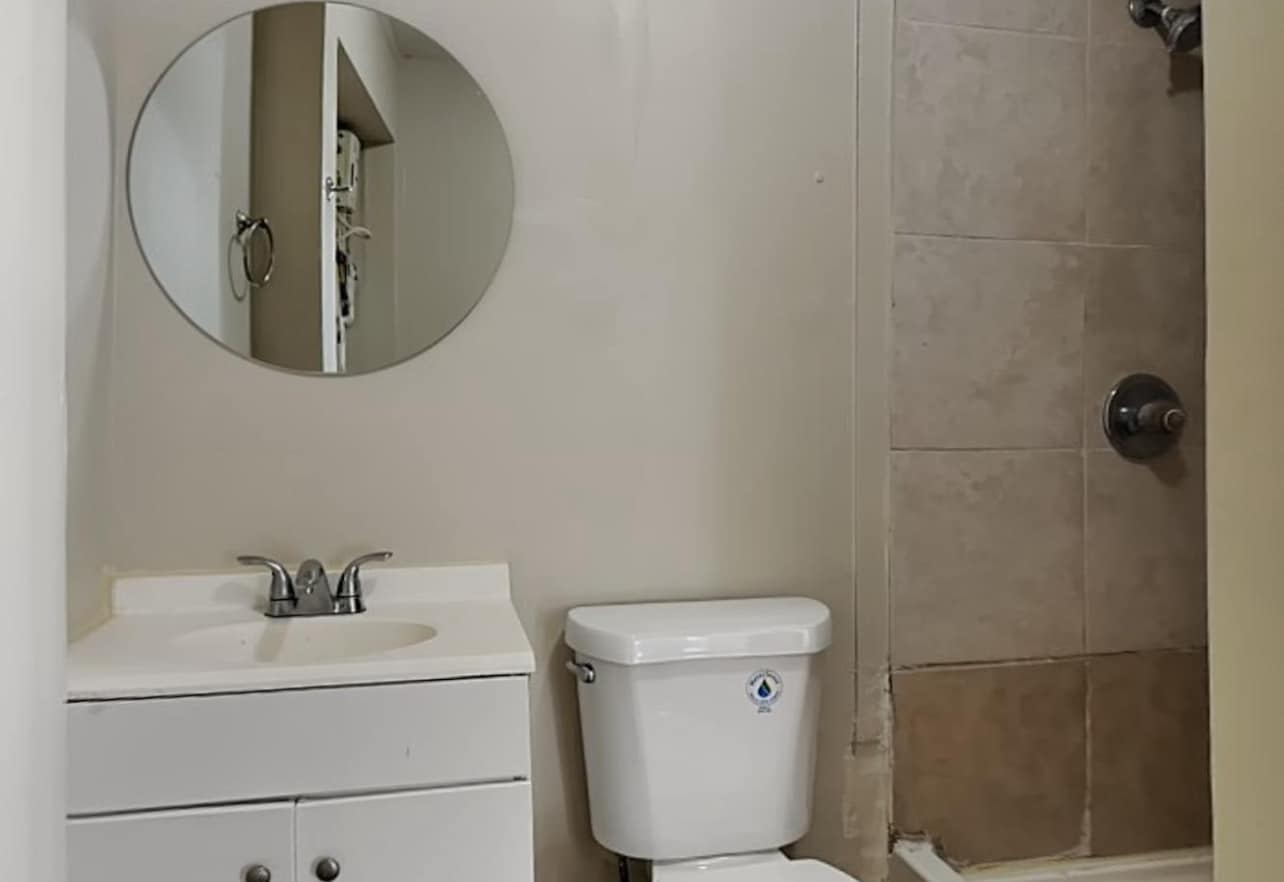 Building Photo - 4967 SW 4th St