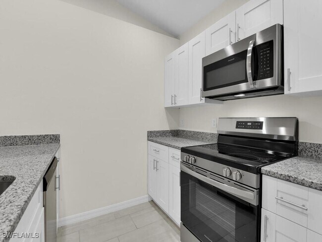 Building Photo - 1515 SW 48th Terrace