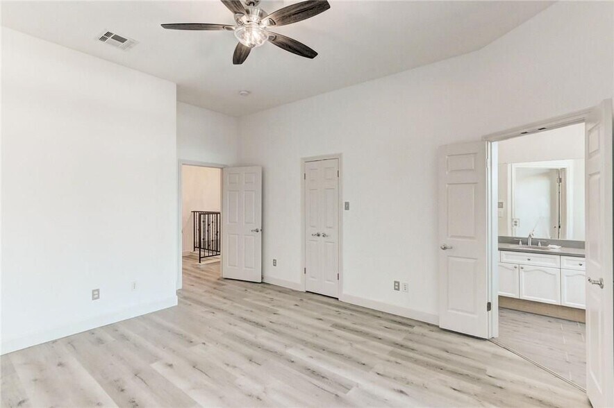 Building Photo - 2918 Ranch Rd 620 N