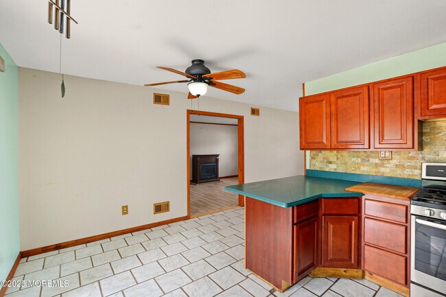 Building Photo - 468 Brookforest Dr