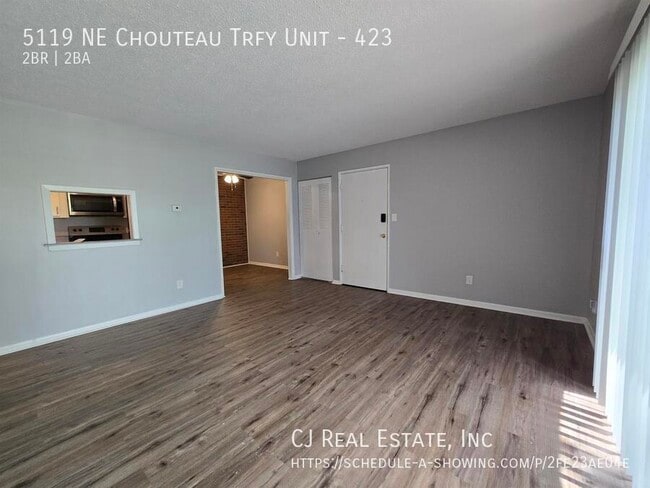Building Photo - 5119 NE Chouteau Trafficway