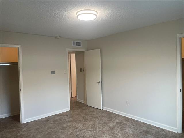 Building Photo - 2700 Whitney Pl