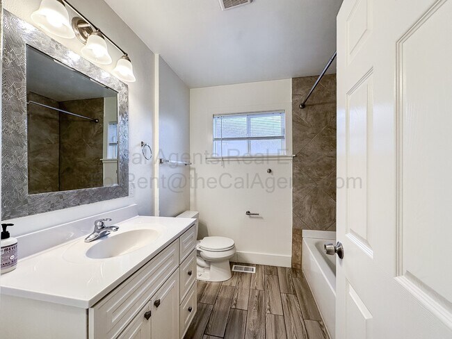 Building Photo - 2229 88th Ave