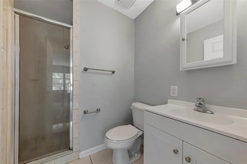 Building Photo - 405 Barlow Ave