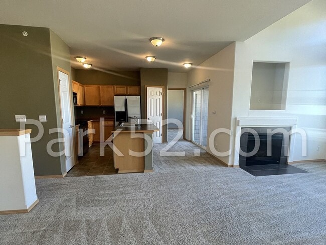 Building Photo - 2 Bedroom Condo in DuPont