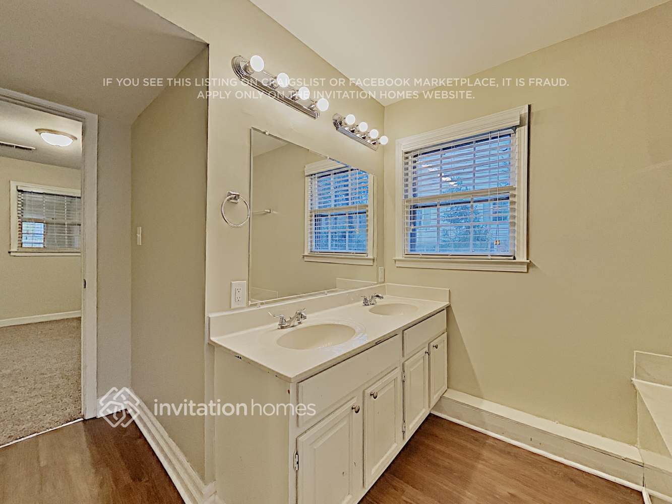 Building Photo - 2571 Riverglenn Cir