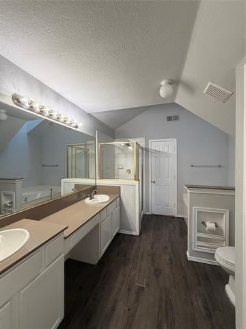 Building Photo - 3117 Foxhollow Dr