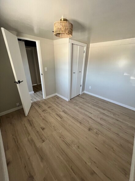 Bedroom 3 with closet - 12060 Mac Dr NE
