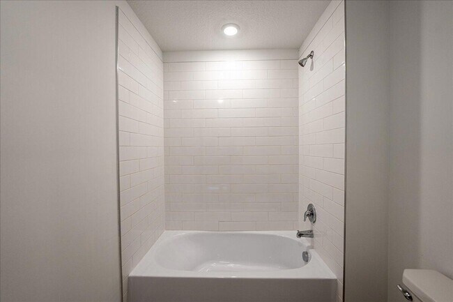 Building Photo - 6331 Windwood Wy