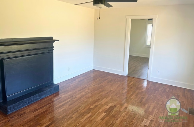 Building Photo - 904 Staunton Bridge Rd