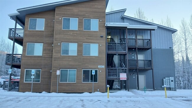 Building Photo - 10450 Methow Pl