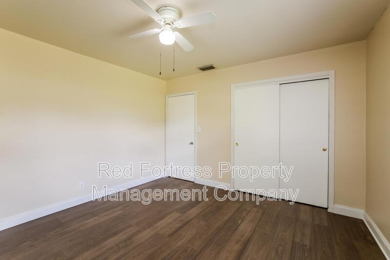 Building Photo - 4555 Jersey Rd