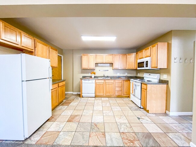 Building Photo - The Rockwell Apartments