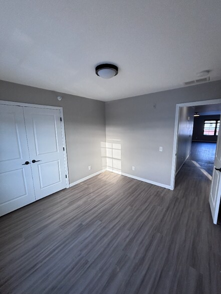 Building Photo - 609 1st Ave SW