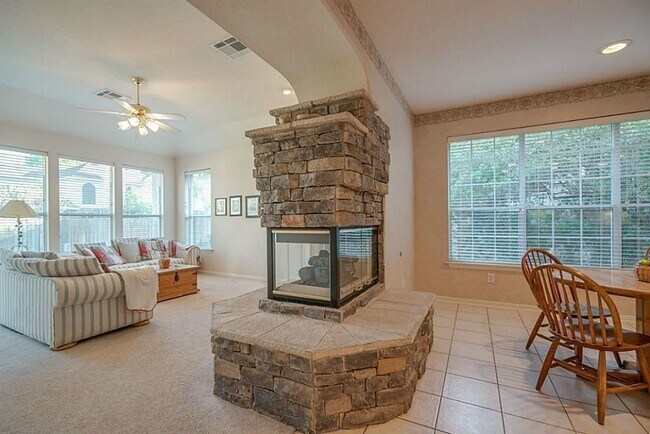 Building Photo - 167 N Whistlers Bend Cir