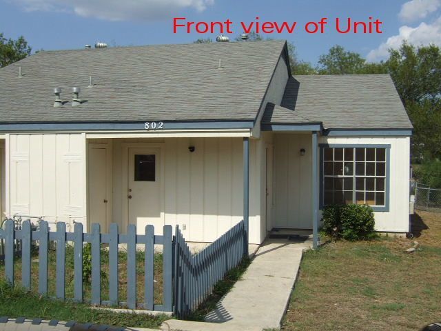 Building Photo - 1025 Sutton Dr