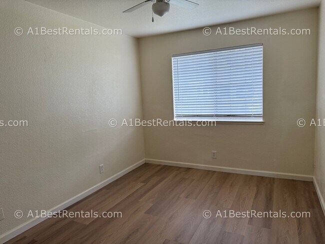 Building Photo - 3400 Clogston Way