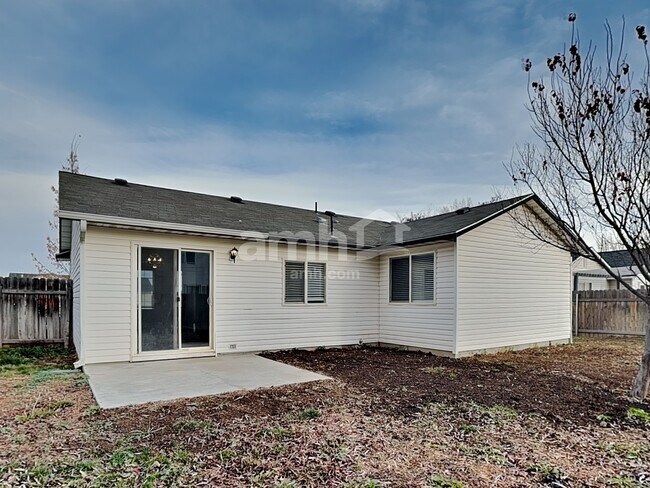 Building Photo - 1914 Cambridge St