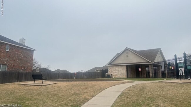 Building Photo - 2913 Vicksburg Ln