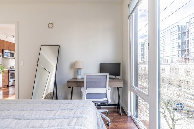 Building Photo - 2407 E Union St