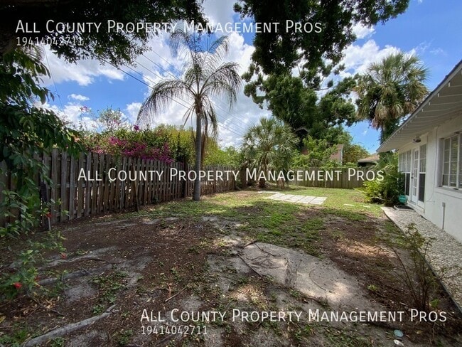Building Photo - 4930 Bay Shore Rd
