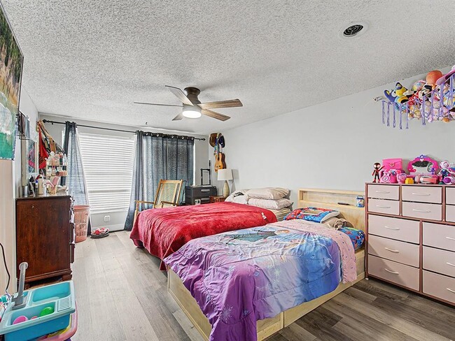 Building Photo - 8304 Dasa Pl