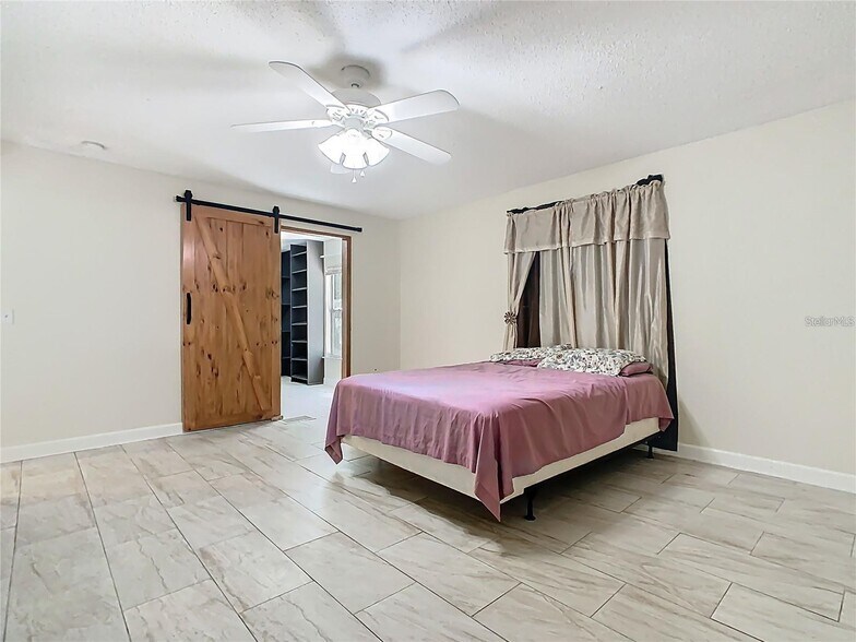 Building Photo - 3952 Warbler Dr