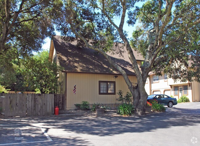 Building Photo - 253 Pleasant Hill Ave