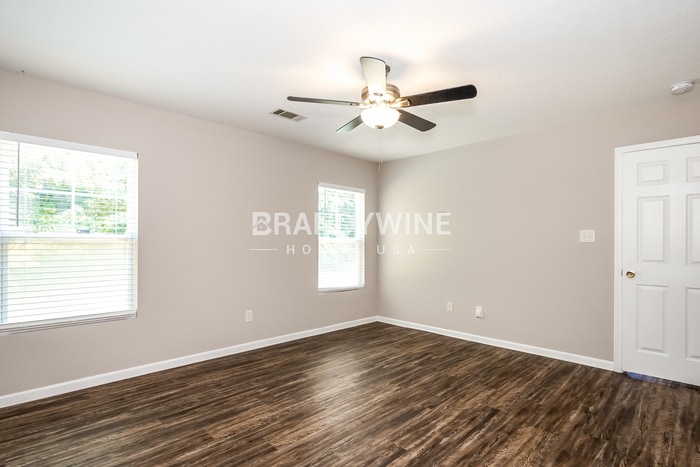 Building Photo - 1619 Ledson Ct