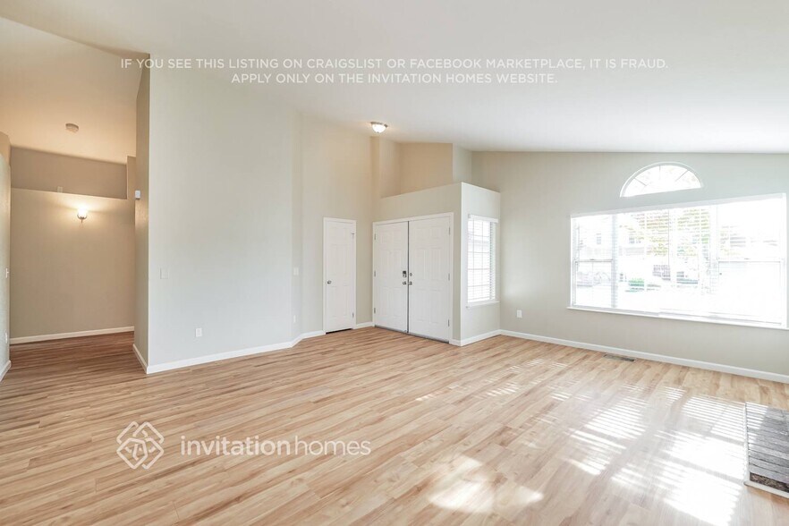 Building Photo - 5085 Wagon Wheel Way