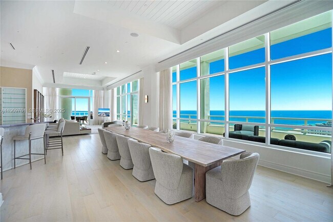 Building Photo - 4401 Collins Ave