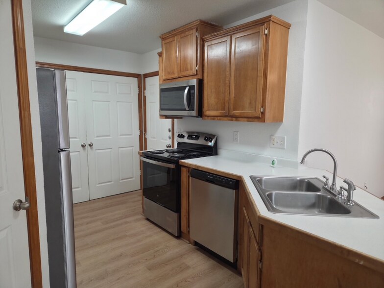 Building Photo - 4204 Magnolia St