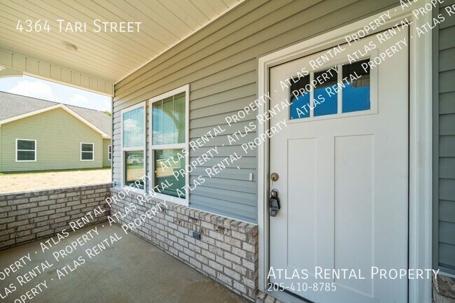 Building Photo - 4364 Tari St