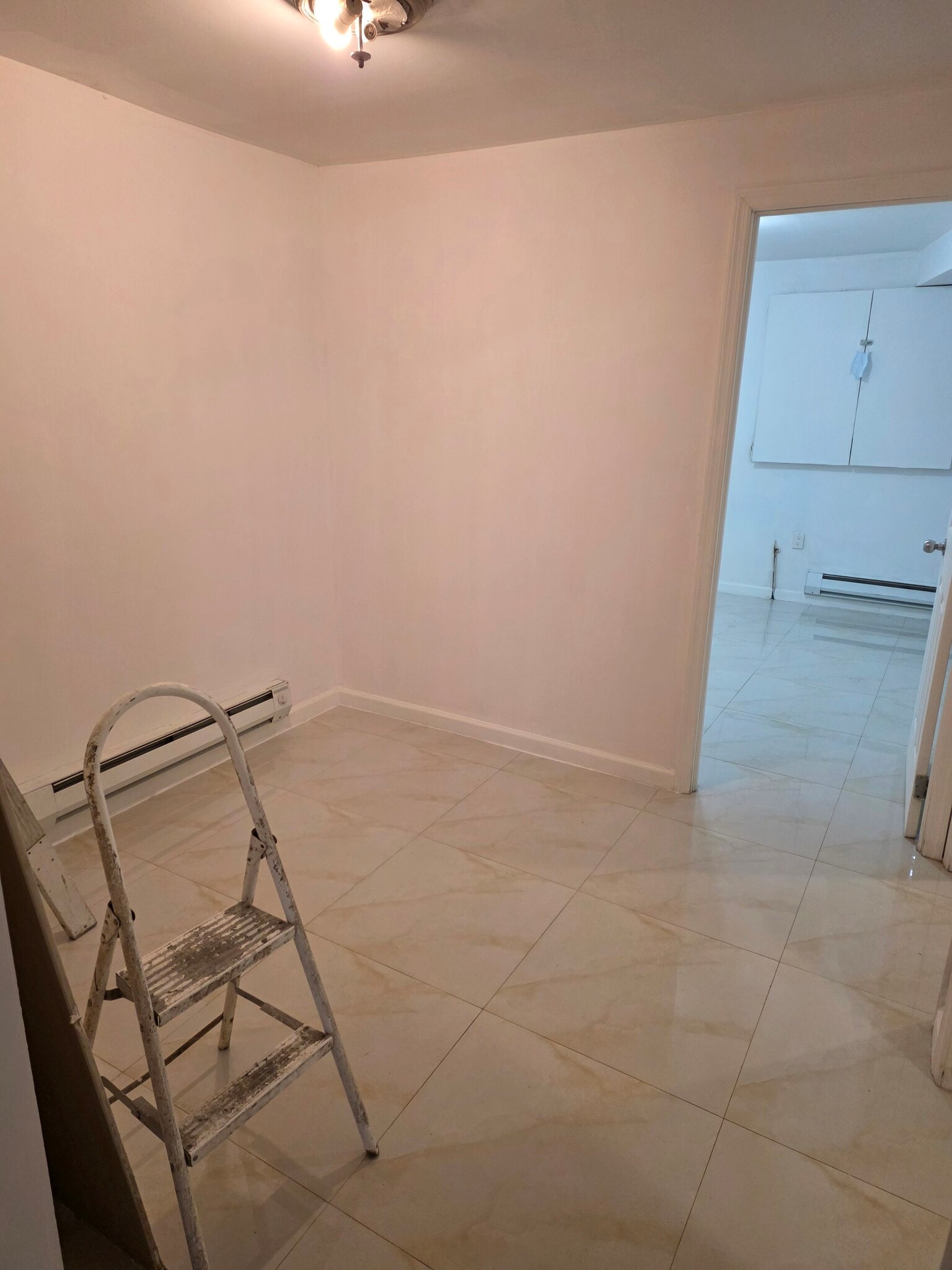 Building Photo - 3117 99th St