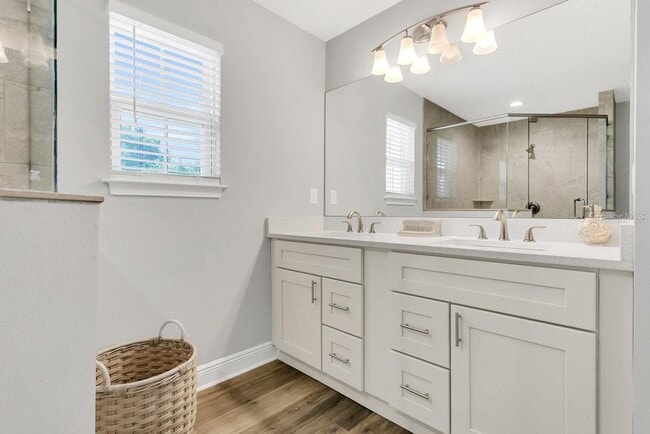 Building Photo - 50 W Esther St