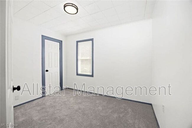 Building Photo - 961 Wyley Ave