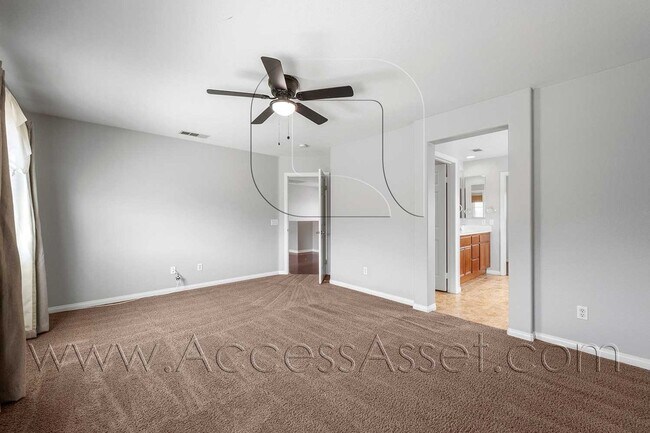 Building Photo - Spacious 4 Bed + Loft Home with 3-Car Garage in Lake Elsinore