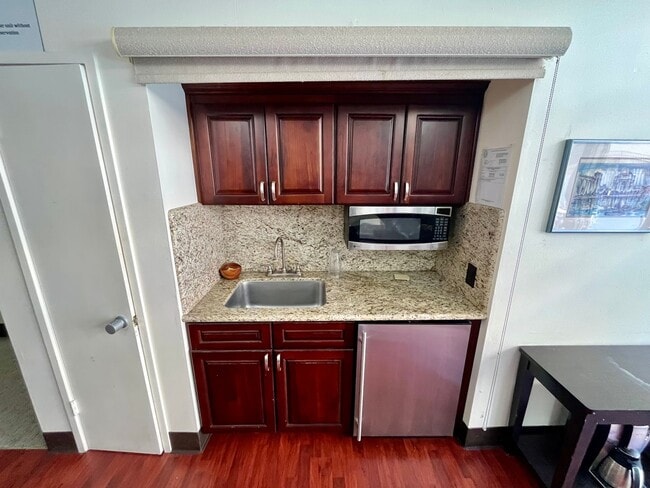 Building Photo - Modern & Elegant 1-Bedroom with Premium Amenities in Santa Clara