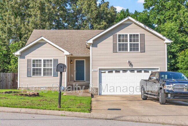 Building Photo - 1109 Gunpoint Dr