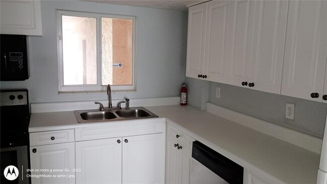 Building Photo - 4111 Lake Bayshore Dr