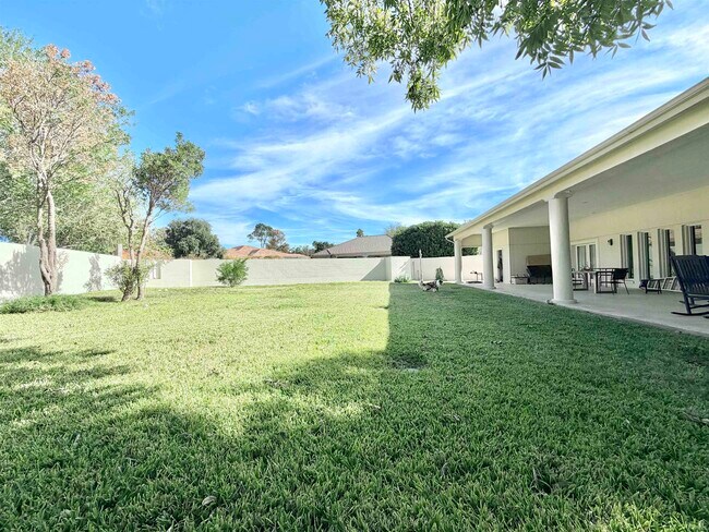 Building Photo - 205 McPherson Dr