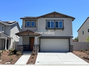 Building Photo - Beautiful 2024 Built 4/3 - New Subdivision!