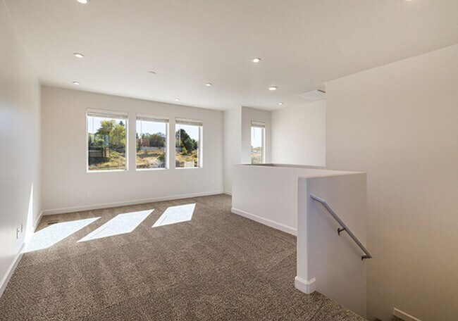Building Photo - Cerro Del Norte NEW CONSTRUCTION IN SANTA FE