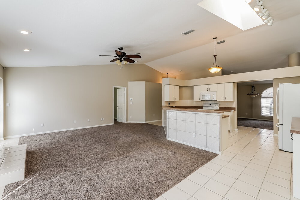 Building Photo - 19515 Lake Osceola Ln