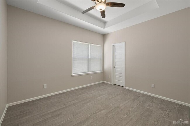 Building Photo - 740 N Alamo Rd