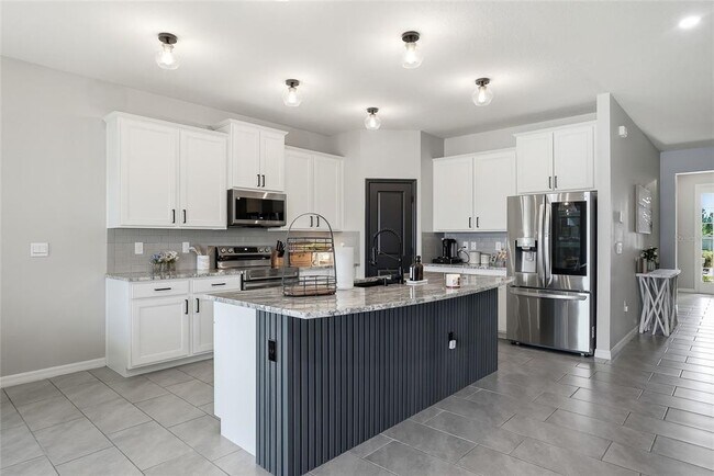 Building Photo - 3228 Living Coral Dr